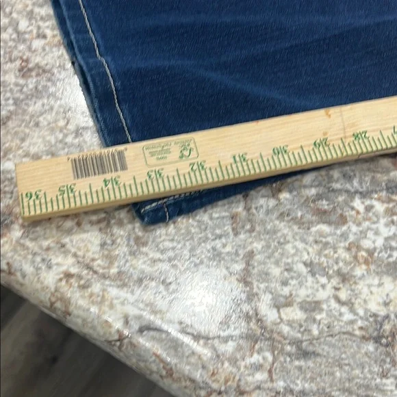 Wrangler Women's Indigo Straight Leg Jeans - Picture 11 of 13